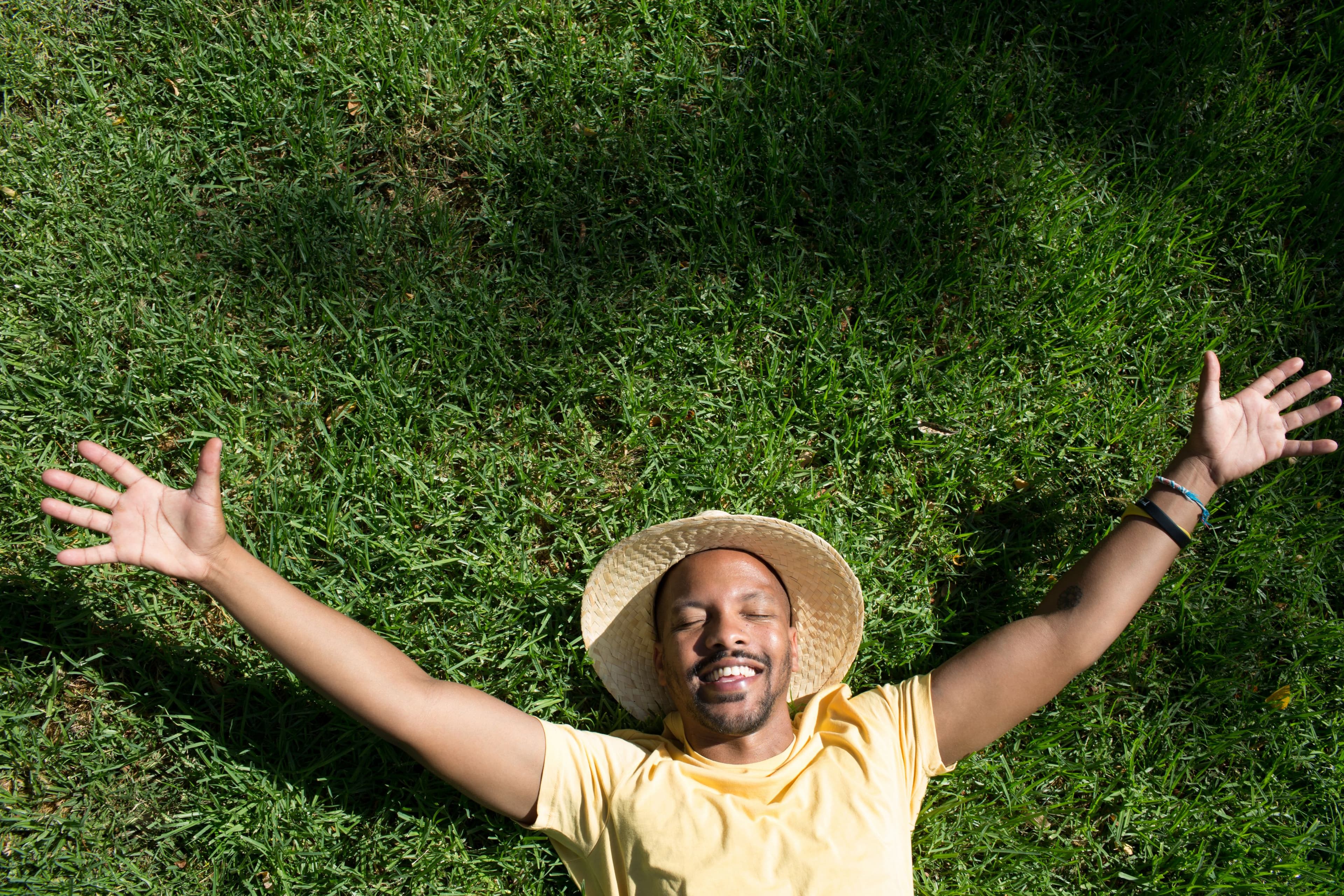 american-african hipster treveler relaxing and enjoying nature